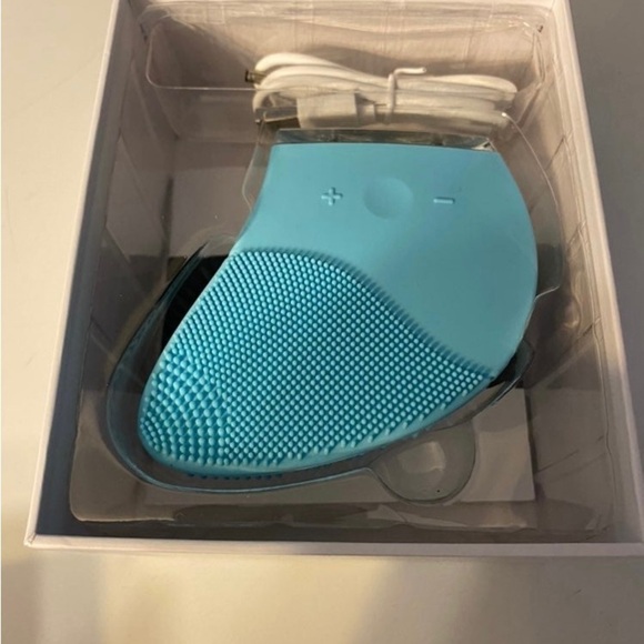 Ultimate PRO purifying system face massager - Picture 2 of 4